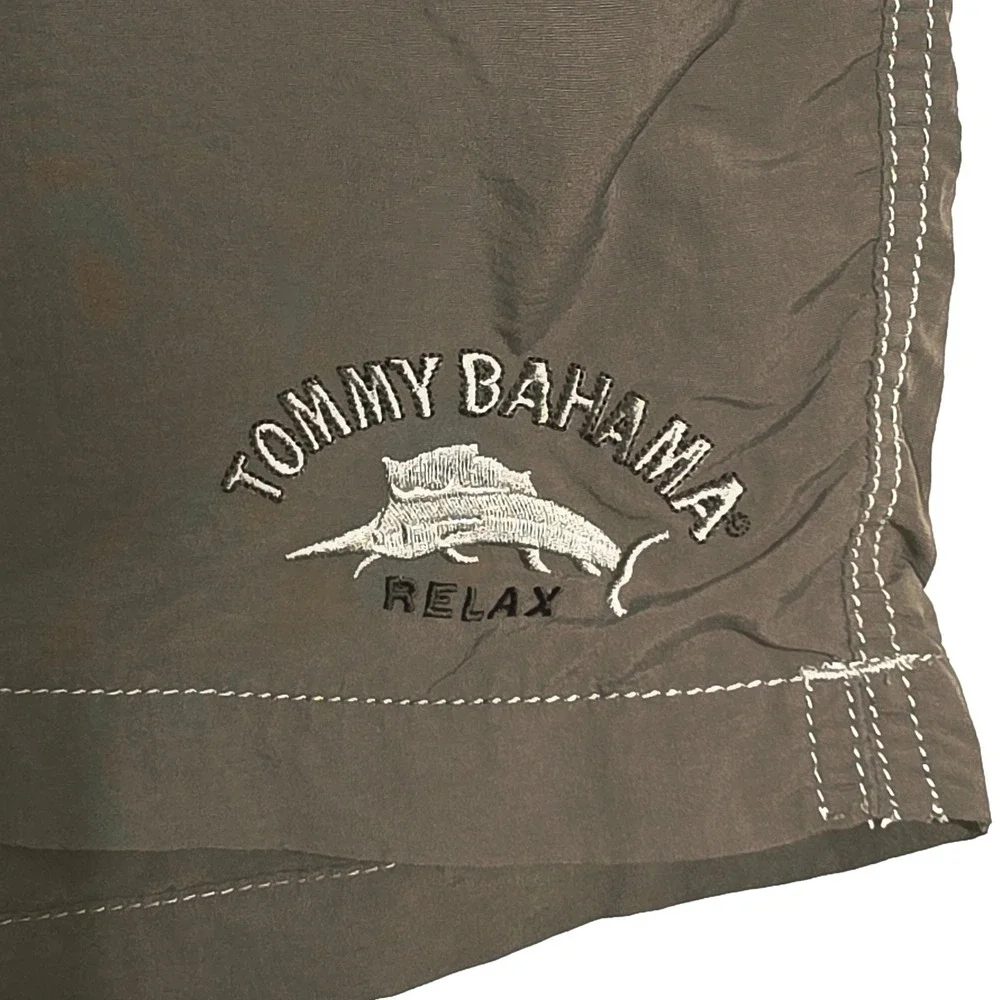 Tommy Bahama Swim Trunks Mens Size Large Olive Green Relax Cargo Mesh Liner Good